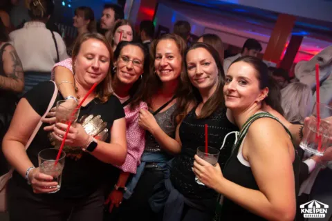 Foto 13 von 110
